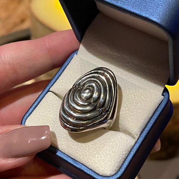 Sterling Silver Ring - Picture 1 of 3